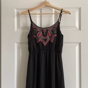 Black Keyhole Maxi Dress